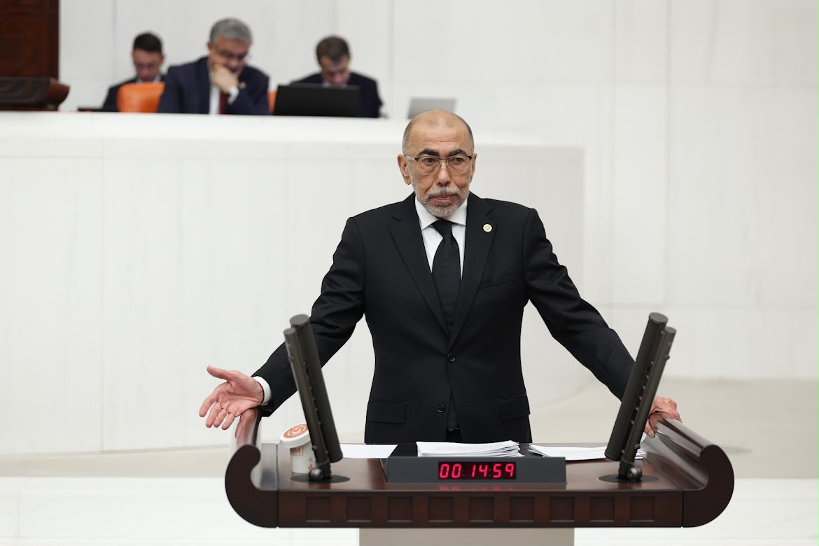 2023Gazetesi's tweet photo. Detaylar: https://t.co/I9ufYE10G2
Türkiye'yi Afrika Cumhuriyeti Yaptırmayız!"
İYİ Parti Hatay Milletvekili @cirkinoglu Meclis Genel Kurulu’nda "Uzman Erbaş Kanunu ile Bazı Kanunlarda Değişiklik Yapılmasına Dair Kanun Teklifi" üzerine partisi adına söz aldı.  @demirbasgul https://t.co/5rgix6gsSI