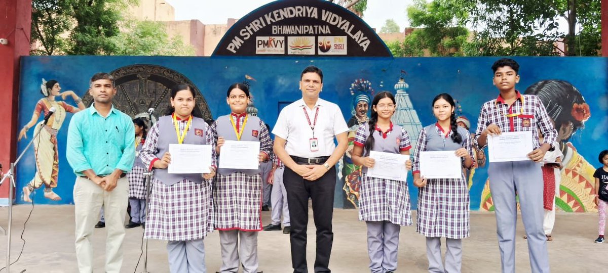 KVBHAWANIPATNA's tweet photo. Classroom Award June 2026
PM SHRI KV Bhawanipatna 
#kvs #nep2020 #classroomaward 
@BbsrRo https://t.co/BrBwjyN1lZ