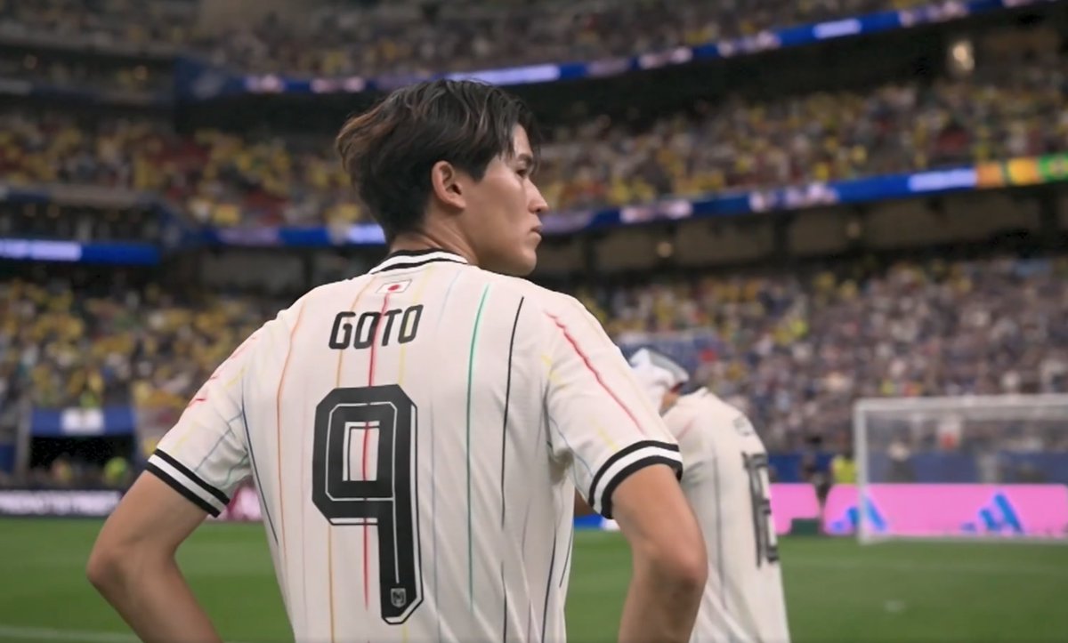 oidonhagouda's tweet photo. 🇯🇵The Reason Keisuke Goto Shielded Ayase Ueda

After a bitter defeat in Brazil, one particular action left a lasting impression—quiet, yet resolute.

When cameras turned toward a tearful Ayase Ueda, his teammate Keisuke Goto immediately stepped in, turning his back to block the lens.

Goto later explained his reasoning:

"It’s only natural to feel that frustration. They’ve poured so much into this—
these past four years, or perhaps eight. They’ve built something up over that time.
How should I put it...

I understand that television coverage is a job, of course, but I felt there was no need to go out of the way to film a player who was crying. Tears aren't a spectacle for public consumption.

These players have poured their hearts and souls into this; while I know the broadcasters might think showing that makes for compelling TV, I felt it wasn't something that should be aired."

It was a small yet powerful gesture—one that spoke volumes about the deep respect he held for his teammate.
