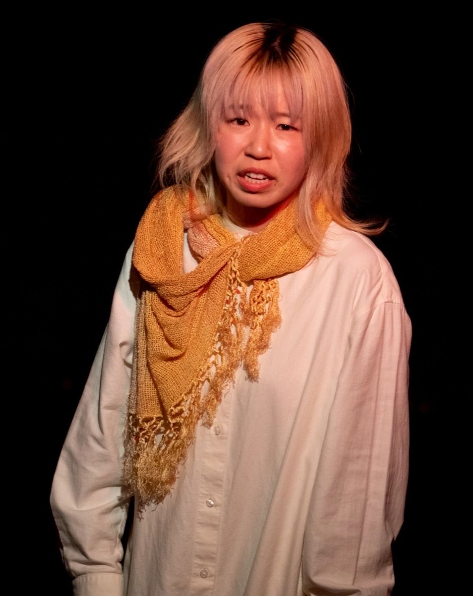 engeki1998's tweet photo. 『#星の王子様』7/7(火)20時〜 
@アトリエ銘苅ベース　予約受付中！

写真は6/16(火)の公演の様子✨

ご予約の際はこちらのアカウント又は、
お近くの出演者までご連絡ください！

#沖縄
#演劇
#舞台
#演劇ユニット1998 https://t.co/8azEkX6Jxw