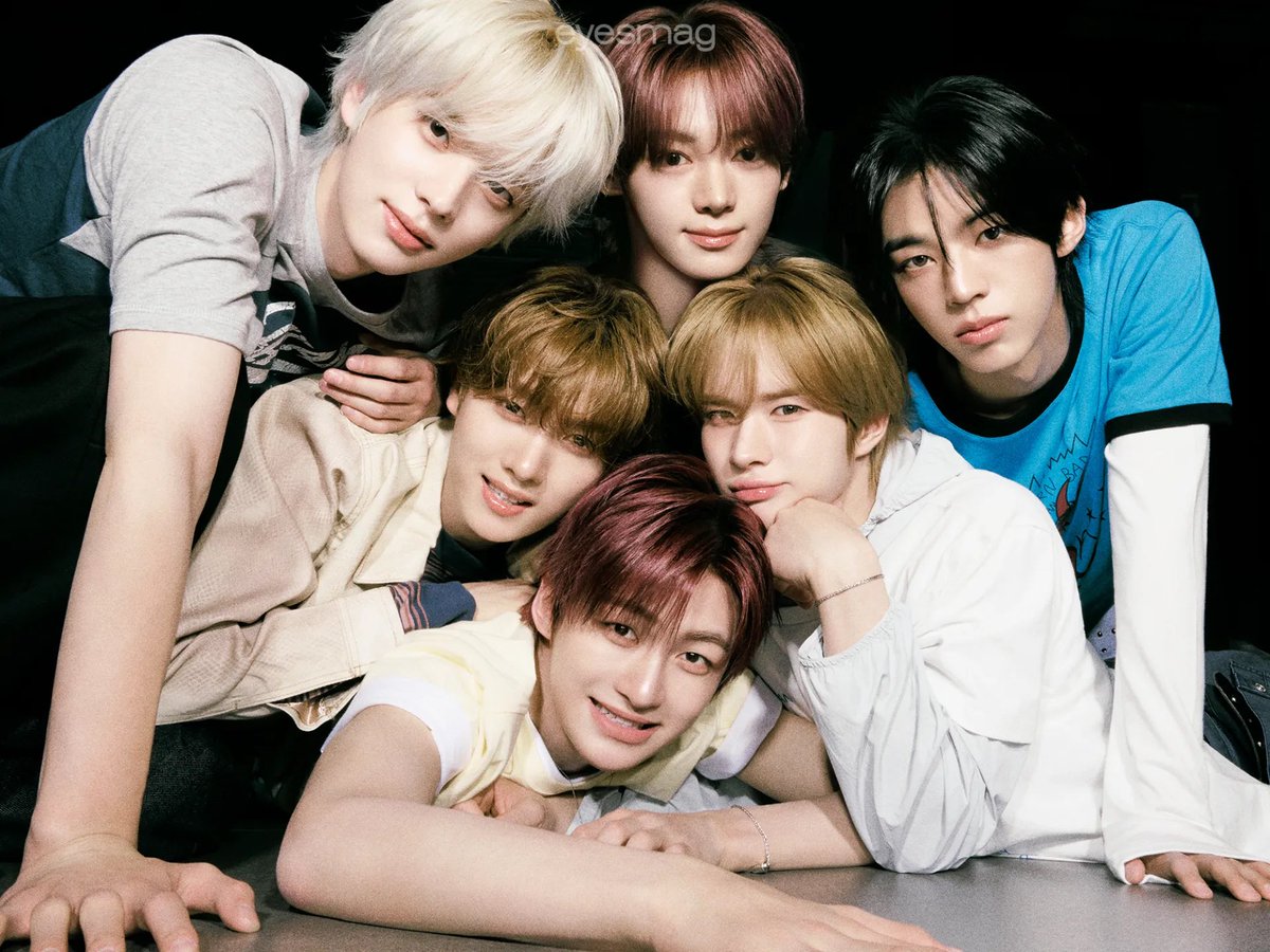 daisy_hoonie's tweet photo. 아이즈매거진 인스타 #지훈 https://t.co/2zyEB0z87u