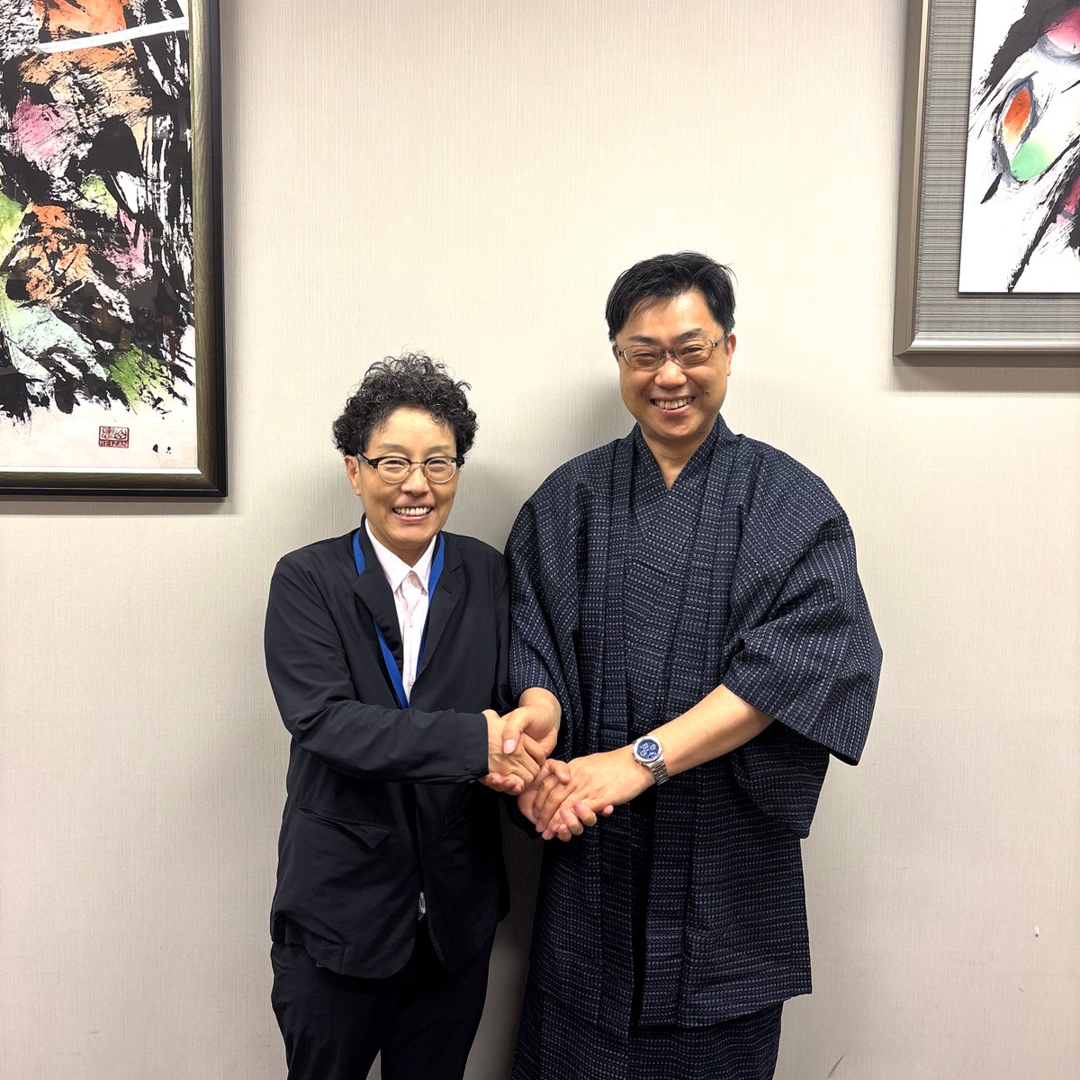 akinokozo's tweet photo. 全国がん患者団体連合会の桜井なおみ副理事長と打ち合わせ。
乳がん切除時の乳房再建のみ保険適用にから、遺伝性乳がん卵巣がん症候群の患者の予後を改善する治療の保険適用まで、あ、2年にわたる高額療養費にかかる国会の議論もお世話になりました。
今日も打ち合わせ。いつも有難うございます。 https://t.co/dVpqgjuycl