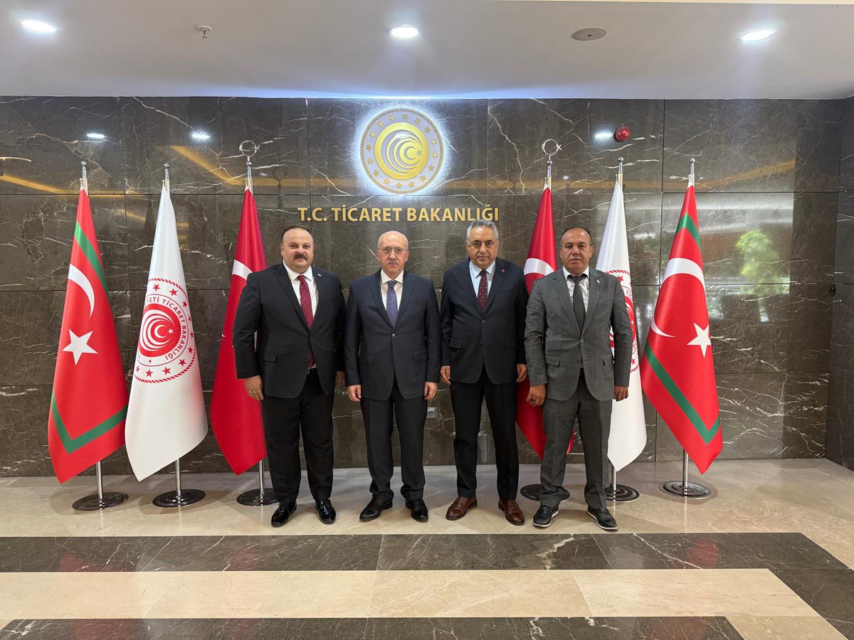 TurkesGuney's tweet photo. 📌 TİCARET BAKAN YARDIMCIMIZA ZİYARET

📌 Genel Başkanımız Türkeş Güney, Genel Başkan Yardımcımız Halil Başer, Ankara Ticaret Şube Başkanımız Seyfettin Sarı ile birlikte Ticaret Bakanlığı Bakan Yardımcımız Sezai Uçarmak'ı ziyaret ettiler.

📌 Nazik kabulleri ve misafirperverlikleri için Sayın Bakan Yardımcımıza teşekkür ederiz.