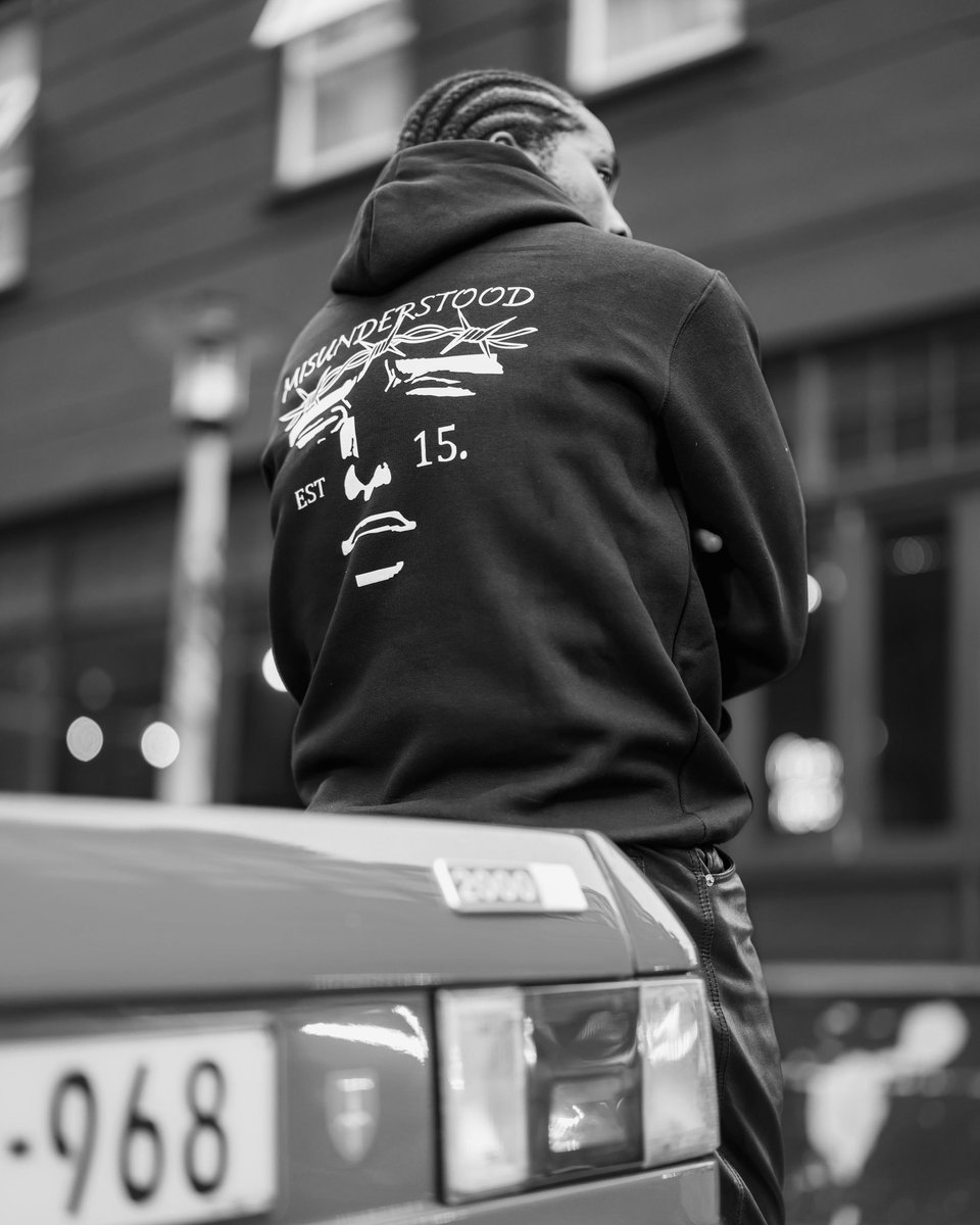 MISUNDRSTOODZAR's tweet photo. Yo make sure you are cozy during this winter szn with our 300/400GSM 
Face Crown Hoodies, still available now! Ⓜ️🥶 https://t.co/nZ3pBop25M