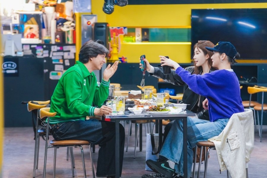 Jicheora's tweet photo. 함께라서 절거운 깨비 가좍들💚
#도깨비 https://t.co/QanWufWw0N