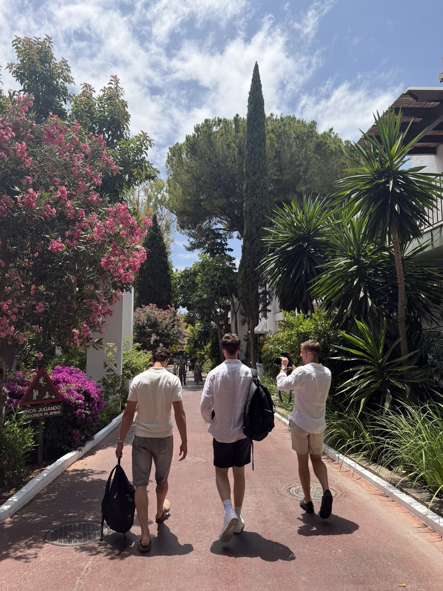aidenlewiis's tweet photo. June Results 

£230k Rev
£30k Profit
£120k Spend

Marbella for 2 weeks paid off! https://t.co/MuTknZzcQ3