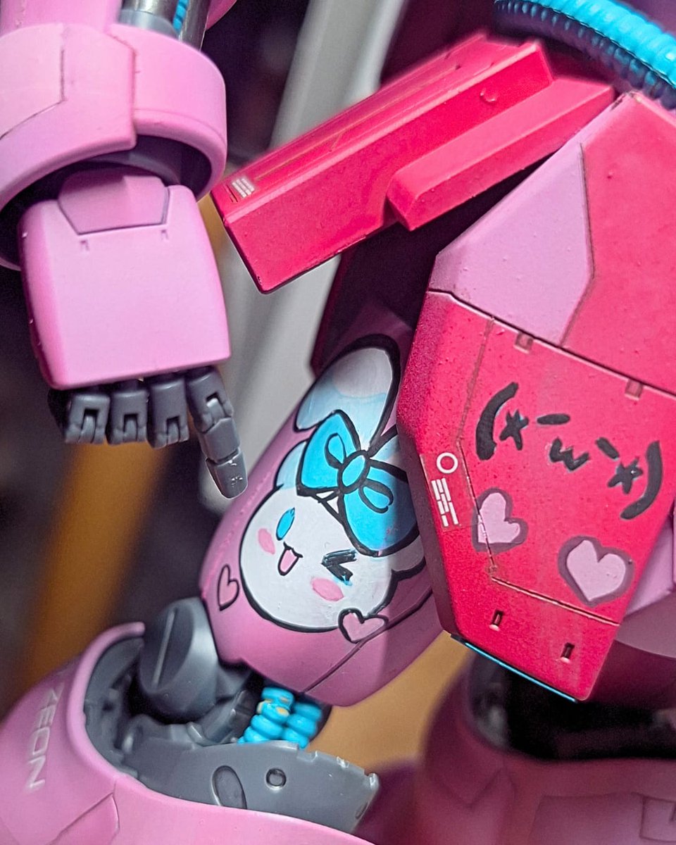 Labirinto_Shop's tweet photo. Ringraziamo Elia per questa magnifica re-interpretazioe di un modello solitamente molto piu' serioso. Notevolissima la pittura dello scudo. #bandai #gundam #mecha #robots #modena #shop #negozio #modellismo #labirinto https://t.co/OdYtYsZFfi