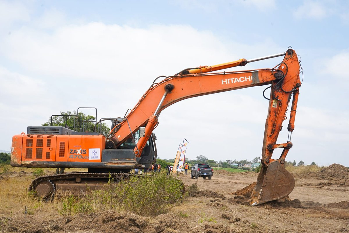 KenyaRailways_'s tweet photo. Today is truly a great day for Kenya Railways and for Kenya.
Today marks a historic milestone as the official construction works for the Naivasha–Kisumu–Malaba Standard Gauge Railway (SGR) Project have commenced in Narok County. https://t.co/VAklBV9yUl