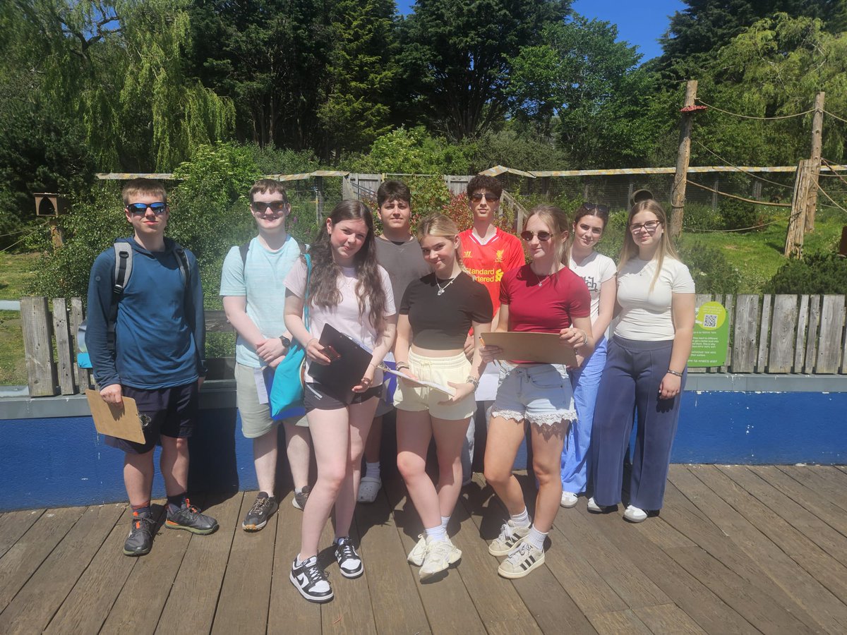 WallaceHallSch's tweet photo. 🦥🐒The Higher and Advanced Higher Biology classes had a trip to Edinburgh zoo this week. We had a great day in the sun, a talk on primate behaviour and some ethogram work watching the various animals to understand animal behaviour and welfare.🦒🐅 https://t.co/6EYl43R5iF