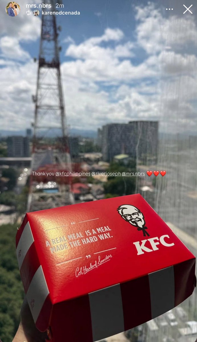 crismarjpeg's tweet photo. Mukhang may photoshoot si Riv? And mukhang may pa food treat from his sponsors? KFC!!! and Pick-Up coffee??? 👀
#RiverJoseph https://t.co/b6N2pQ62pT