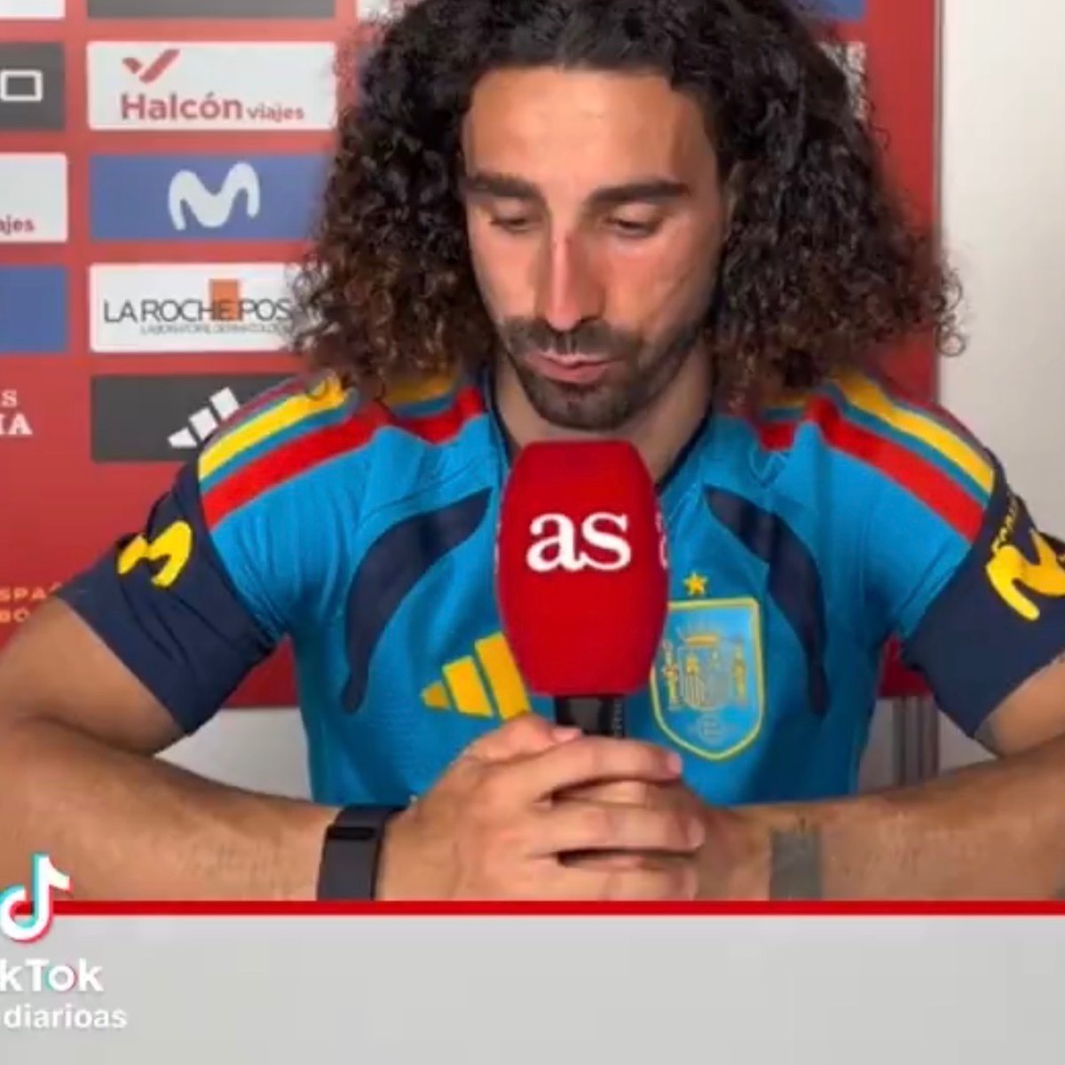 theMadridZone's tweet photo. 🗣️ Marc Cucurella: “Kylian Mbappé or Lamine Yamal? 

Lamine until the end of the World Cup.” https://t.co/AHrav1NTpQ