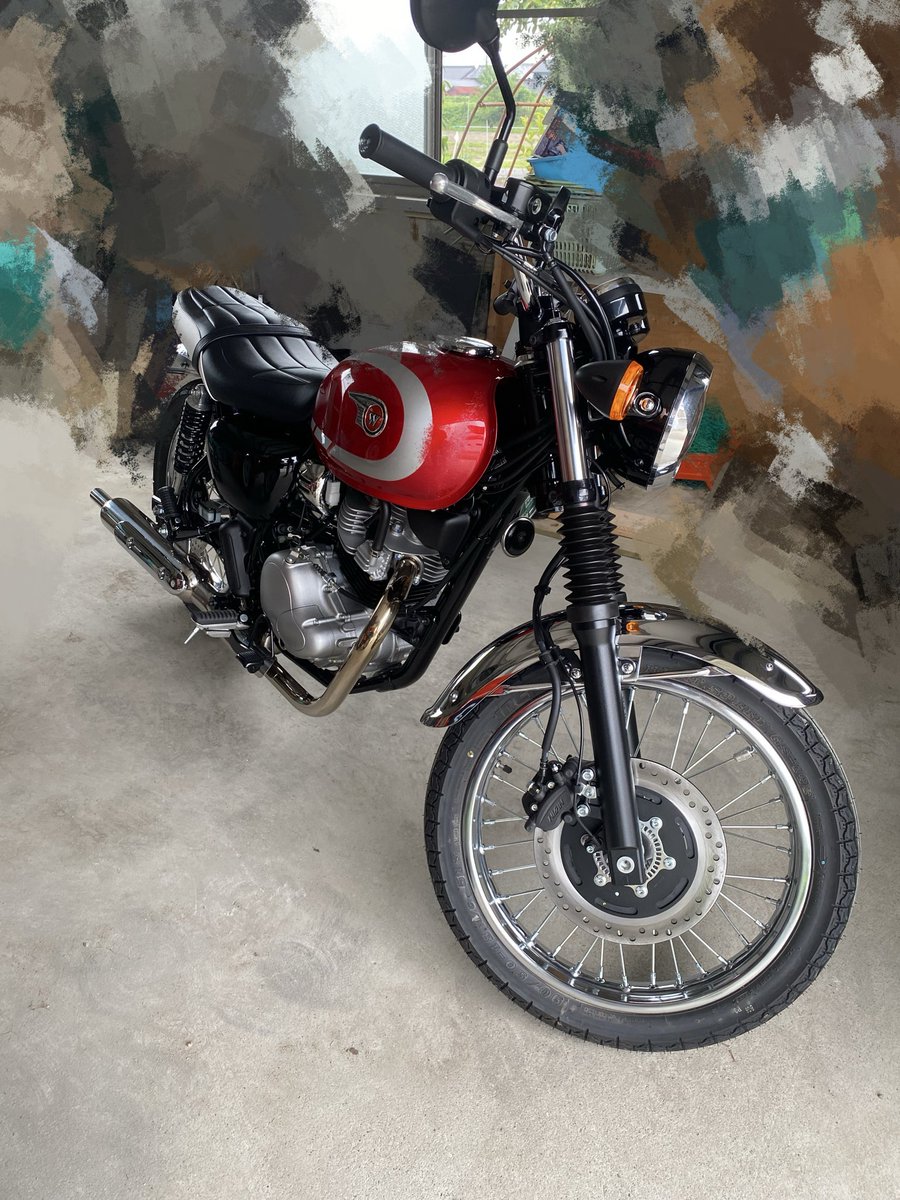 migimimi88's tweet photo. 免許とってから初めて
W230レンタルして試乗してきた！
風が気持ちよかった！
見た目が好きやからメグロs1しよかな。 https://t.co/FSJTFc6xjn