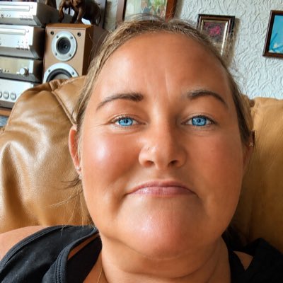 LindaMax1975's tweet photo. #NewProfilePic https://t.co/yaPzzKyhFb
