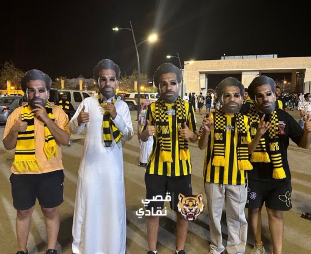jio70r's tweet photo. على طاري محمد صلاح 
مين يذكر الاتحاديه يوم اشتروا أقنعة صلاح وسحب عليهم https://t.co/XuXa8j1G2Y