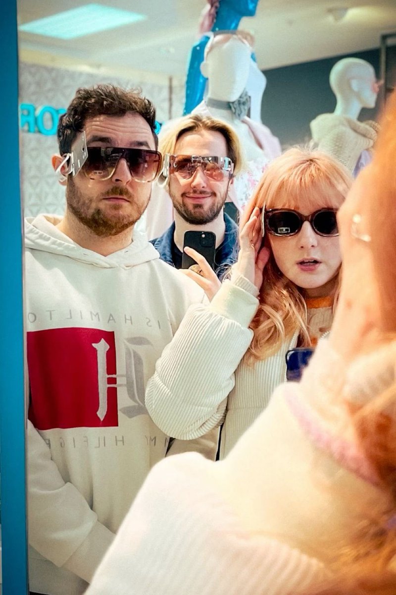 ldcatslady's tweet photo. 😎🤌 https://t.co/WHFFN0FuWz