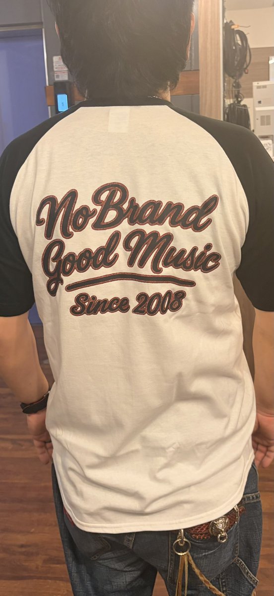 muzirusidesu's tweet photo. 無印良音 NO BRAND GOOD MUSIC
新オリジナルTシャツができました！！
無印良音らしく、シンプルなデザインにしました🔥

7/12地下流出LIVEより販売開始！！
１発目の入荷は数が少な目🙏
DMやリプにて取り置きもさせていただきます！是非、これを着てLIVEを楽しんで下さいな☝️ 
https://t.co/xZ20k2wUEt https://t.co/yvfqKTbiih