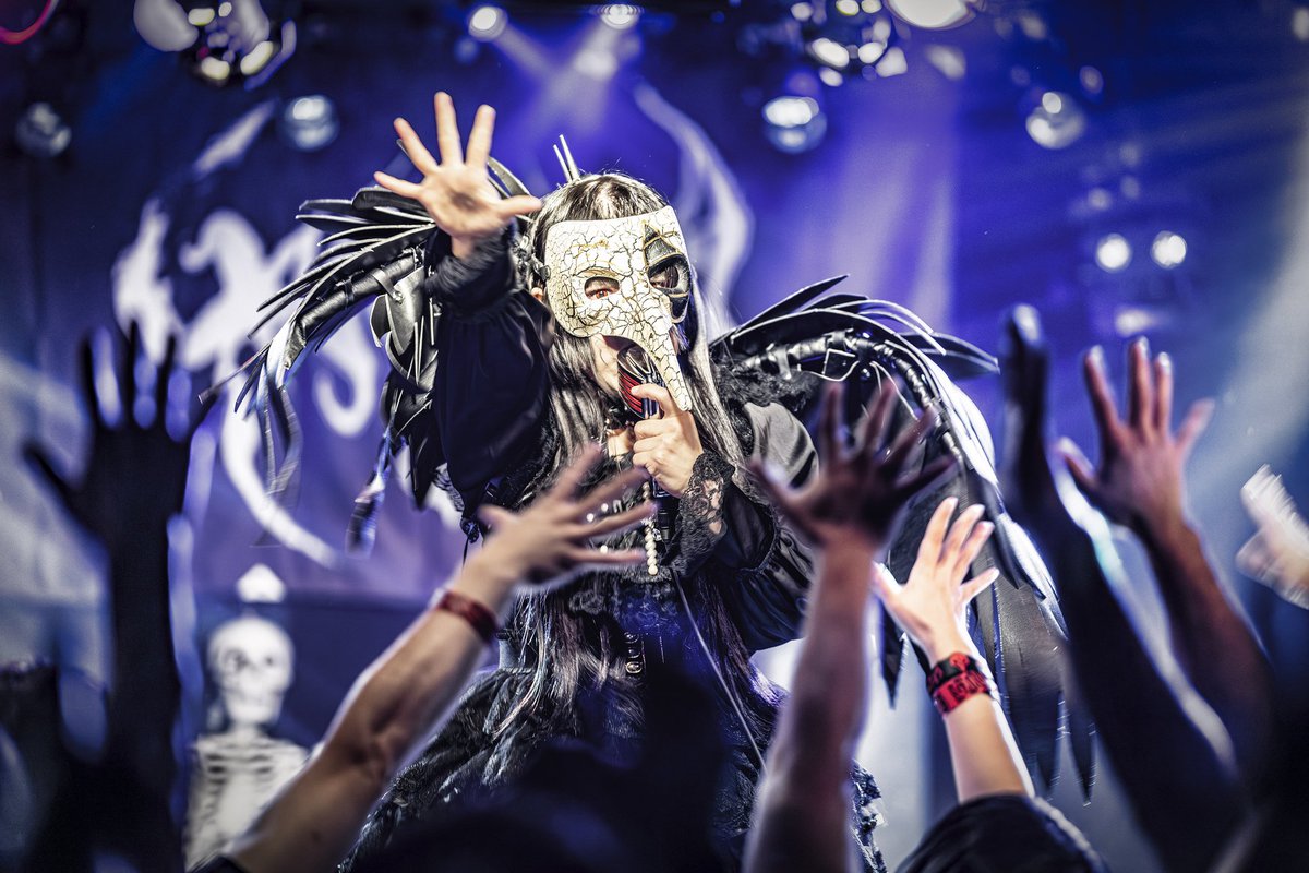 GARUDA_info's tweet photo. 𝑮𝑨𝑹𝑼𝑫𝑨 𝑳𝑰𝑽𝑬 𝑺𝑯𝑶𝑻𝑺_𝟎𝟎𝟏🥀
2026.06.05________
Live at Sugamo Shishio
✧ GARUDA 9th ANNIV.
「NEO-DEATHBLOOM」 ✧
Photo by domon(@jjdmn)様
_____________
#GARUDA降臨 #GARUDACALLING
#GARUDALIVE #巣鴨獅子王 https://t.co/yi9QznOfof