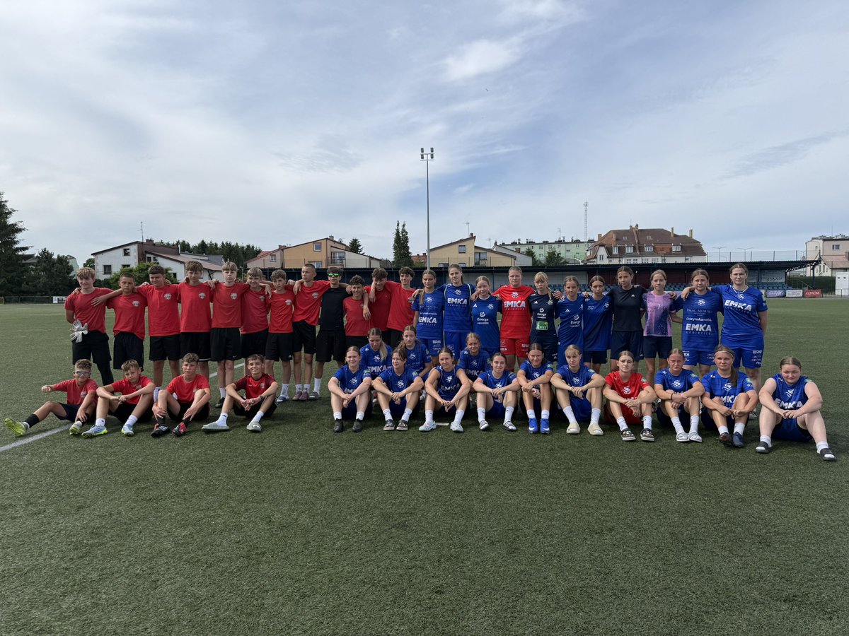 Stomilanki's tweet photo. Obóz - dzień 3️⃣

Sparingowo ⚽️

Dziś rozegraliśmy mecze towarzyskie z chłopakami z Piasta Żmigród 🏟️

Dziękujemy za sportowa rywalizację i życzymy powodzenia! 

—-
Sponsorem tytularnym Klubu i Akademii jest @EnergaSA z Grupy ORLEN https://t.co/GFimayrDDx