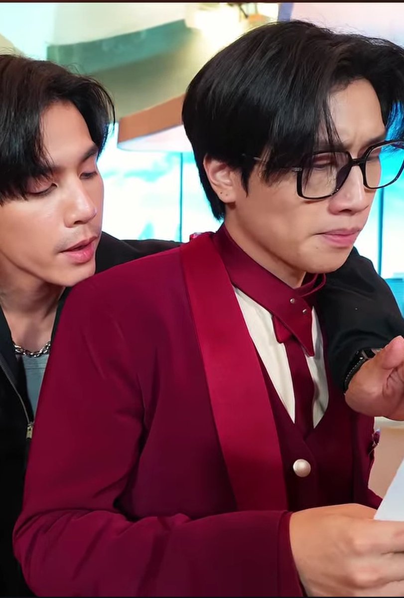 MuteMuse94's tweet photo. เอ๊ะ อ่านบทแบบ เกยคางกันเลยเบ๋ออ 🥹🫠 https://t.co/EbvgCEW2cK