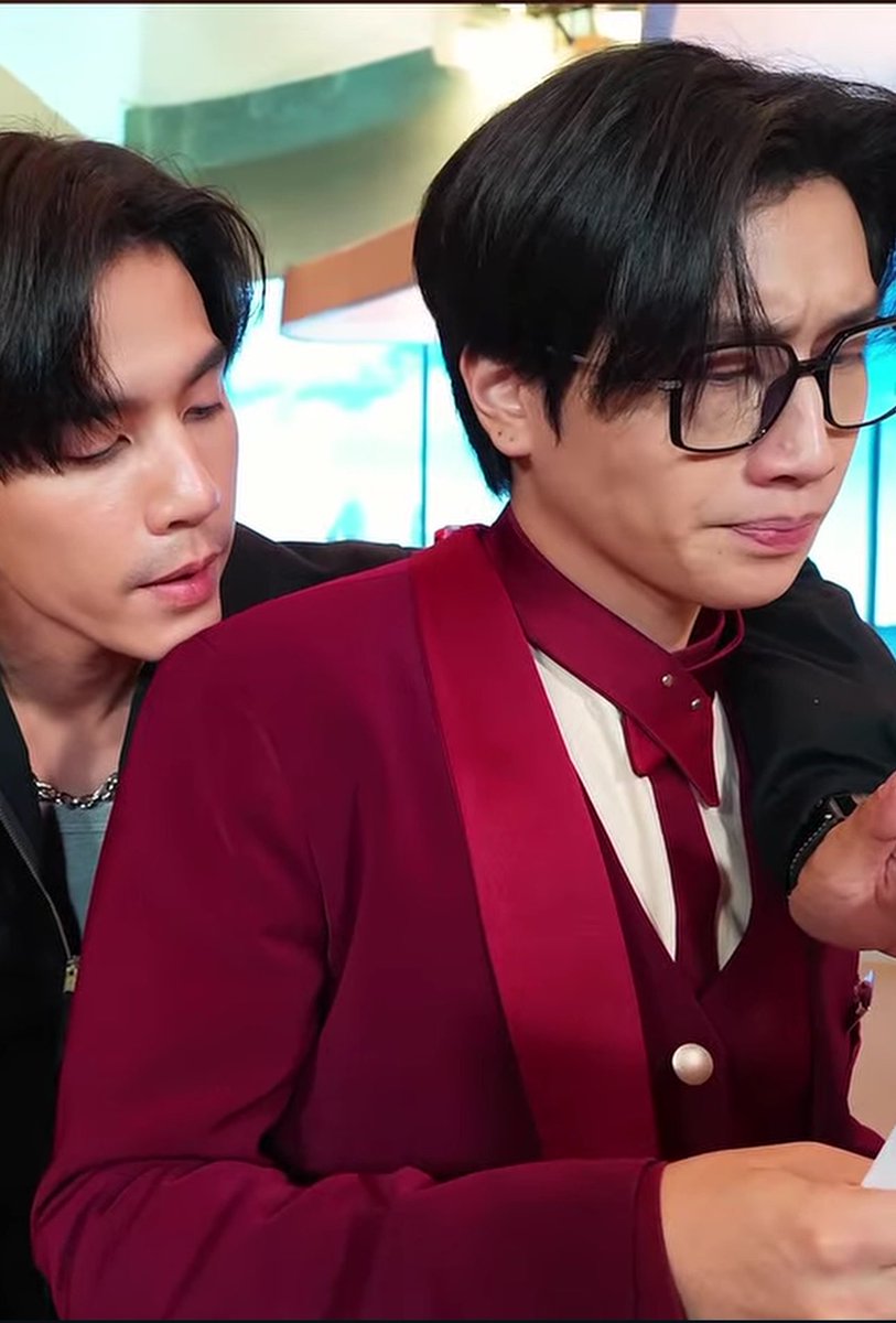 MuteMuse94's tweet photo. เอ๊ะ อ่านบทแบบ เกยคางกันเลยเบ๋ออ 🥹🫠 https://t.co/EbvgCEW2cK