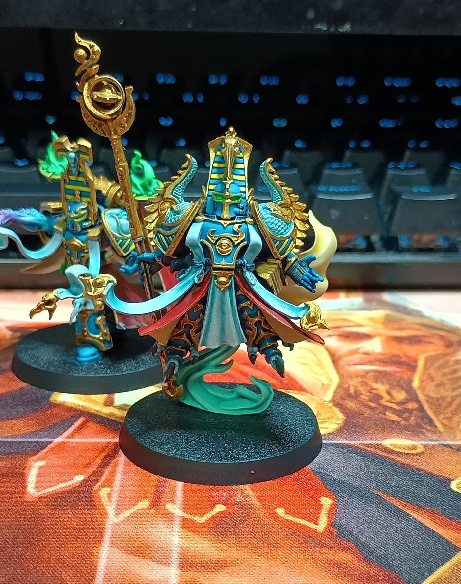 Sun21339673's tweet photo. Exalted Sorcerers2体目塗った https://t.co/Nypi3bYuRb