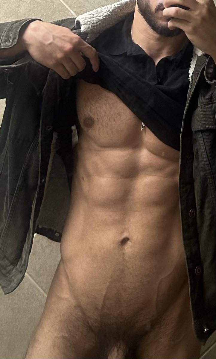 __hamyyyyy's tweet photo. Ab check @ work https://t.co/3UjTmbrBVp