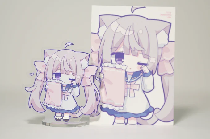 -new- 新しいアクリルスタンドを作りました! 台座は偏光色で見る角度によって変化します 7/12 みちのくコミティア &amp; 7/20 そうさくマーケットに 持っていきます!