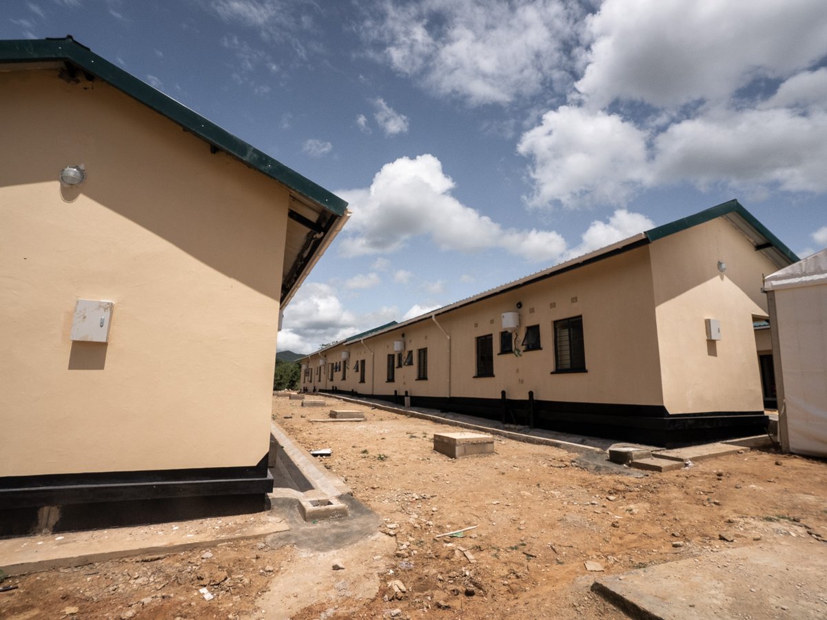 UNDPZambia's tweet photo. In 2015, Snr Supt. Chella deployed to Darfur with zero pre-deployment training. Today, a new women's accommodation block at Zambia Police Service's Geoffrey Mukuma Training College means the next generation won't have to learn as they go.

📖https://t.co/9kC1mKNQCD

#ElsieFund https://t.co/b7C75ylmAv