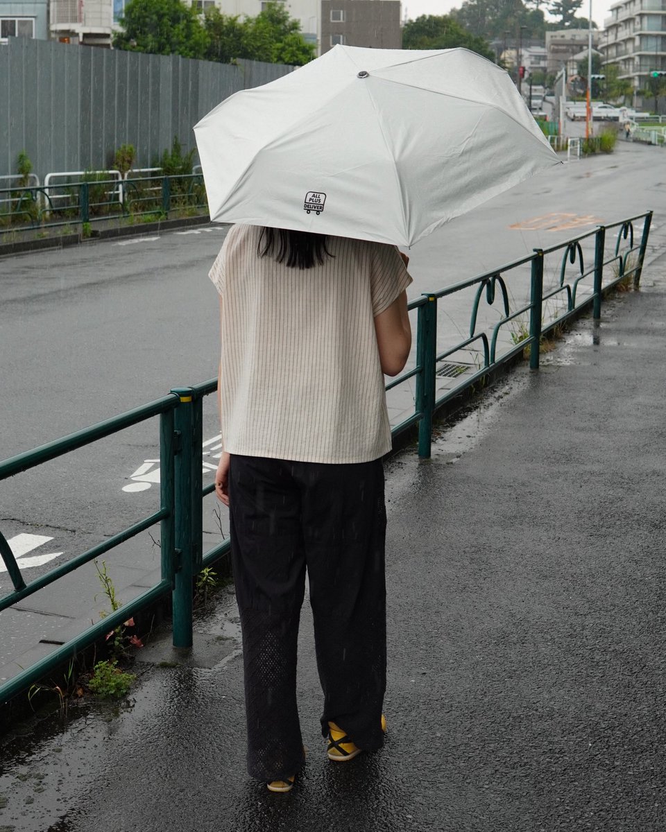 ALLPLUSDELIVER's tweet photo. “RAINY DAY UNI”

For days between rain and sunshine.

Our first Sun &amp; Rain Umbrella.

※7/4(土)21:00から #allplusdeliver HPにて販売開始予定です。 https://t.co/F96u5gVzc2