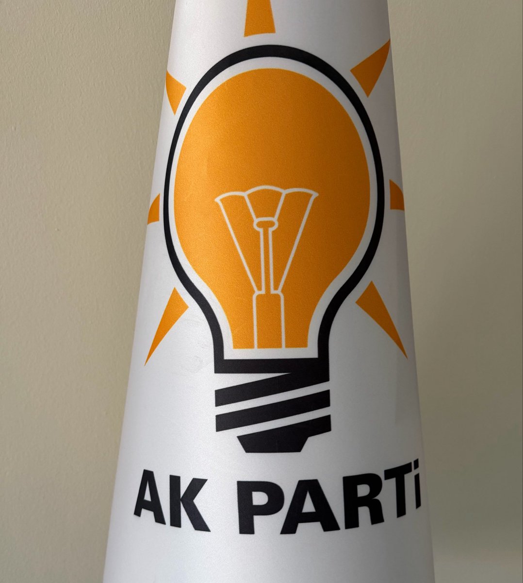 ilteryesiltas's tweet photo. KANUN TEKLİFİ HAZIR…

Öğrenci affını da içeren kanun teklifi, AK Parti Grubu tarafından cuma günü Türkiye Büyük Millet Meclisi’ne sunulacak. https://t.co/NnDHjrFDgz