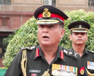 Maj_LoneX's tweet photo. From the solemn grounds of the National War Memorial to the Ceremonial Guard of Honour, #GeneralDhirajSeth’s assumption of command represents respect for the past and a clear vision for the future of the Indian Army. #COAS #VIJAY https://t.co/2nJXdf5aoS