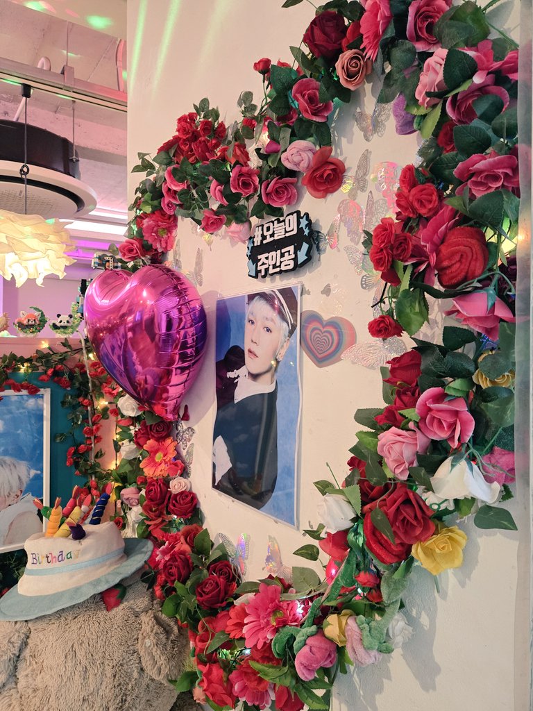 ROSEofTY's tweet photo. #툥이의주먹밥레시피
#HAPPY_TY_DAY
아기자기하게 구석구석 태용이로 가득 채워두심.
곳곳이 다 사랑스러워 https://t.co/938DvQOGQ8