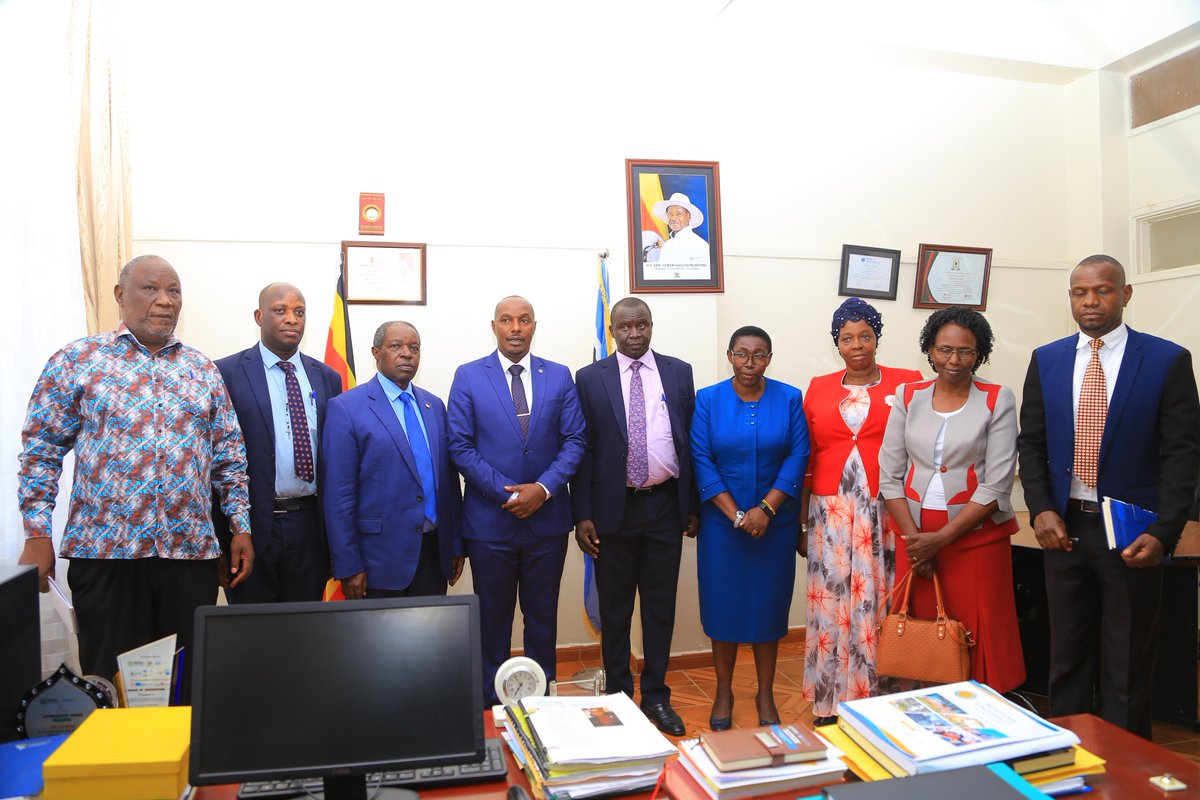 nrmwesternug's tweet photo. Today, Hon. Eng. Jonard Asiimwe Akiiki received a warm welcome at Busitema University, where he is undertaking a guided tour featuring a series of engagements. His visit commenced with a tree-planting exercise in the company of the STI Secretariat and Kiira Motors Corporation, preceding the official handover of the university bus, which was manufactured by Kiira Motors Corporation.

@BusitemaUni @ykyabalongo @BavuleOfficial @job_matua 
@STIsecretariat @KiiraMotors