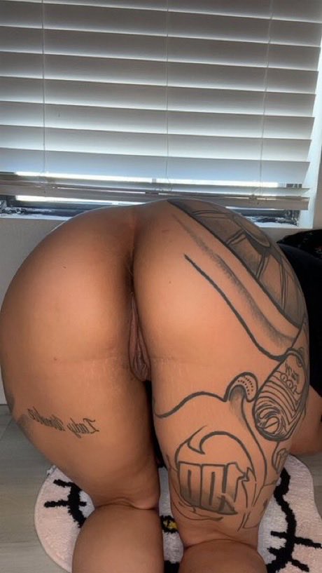 yigit07ant's tweet photo. Goodmorningggg 💞from the front or back 🍆💕🫶🏽 https://t.co/LLiyPWWePT