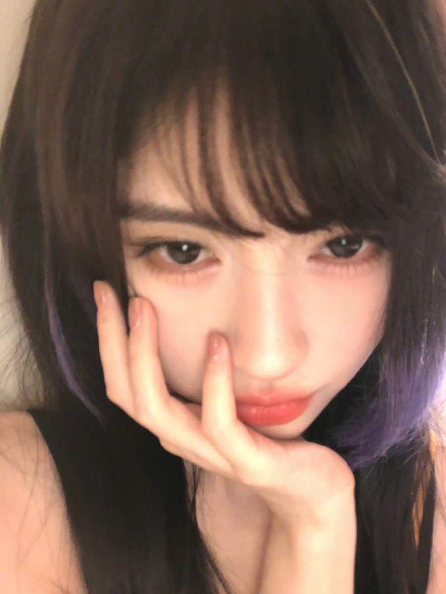 LEes_ye's tweet photo. 쥐징이 헤어 뭐야 ㅈㄴ예쁨♡ https://t.co/pL2MZfM8Xz