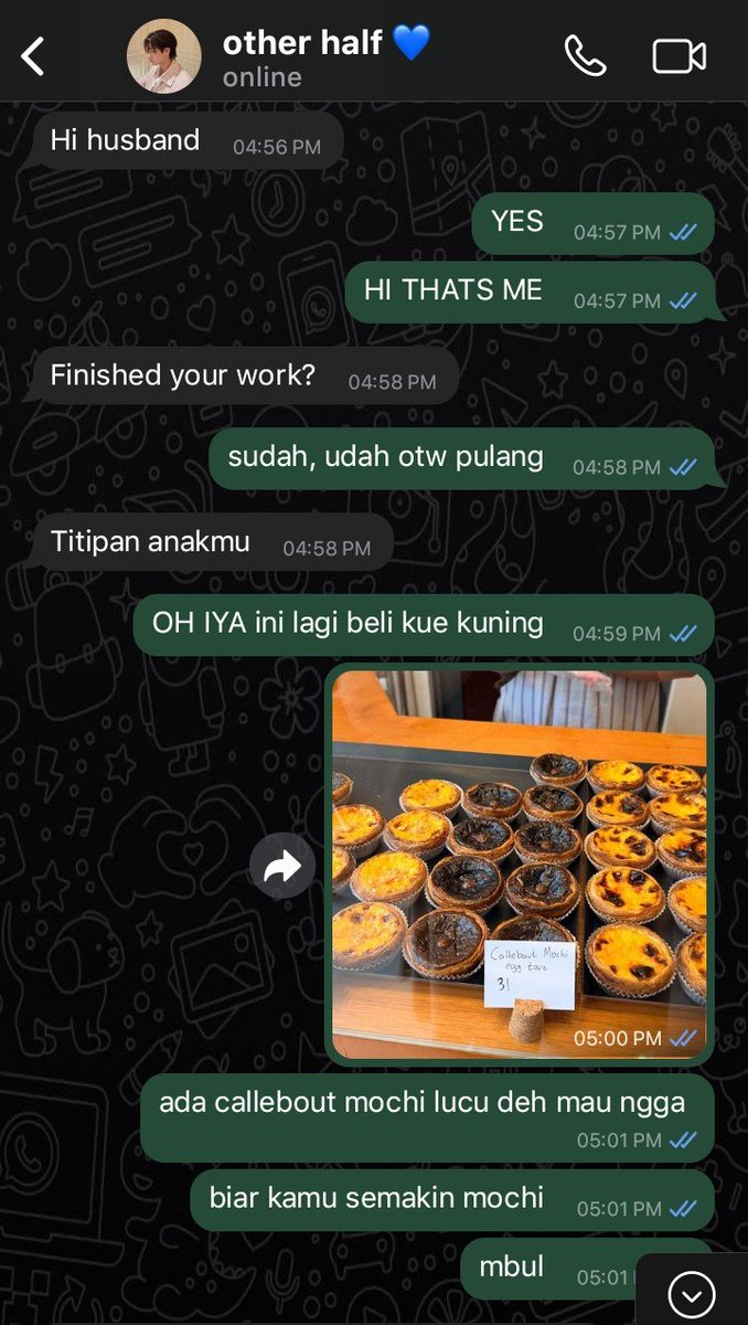 nekozju's tweet photo. UDAH YA ini bocahnya udah dibeliin kue kuning lagi (sudah seminggu) https://t.co/juxWXpWmyq