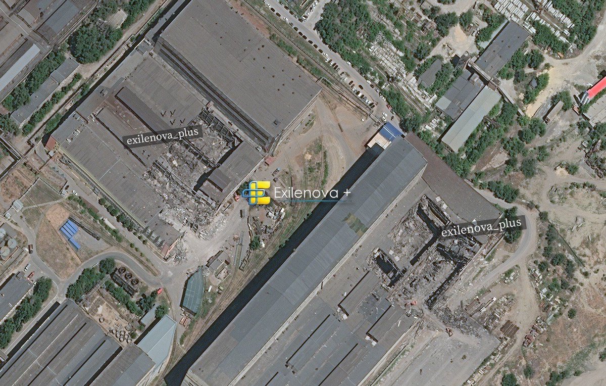 NOELreports's tweet photo. ❗️Ukrainian-made FP-5 Flamingo missiles struck Russia’s Titan-Barrikady plant in Volgograd, a critical military-industrial facility. High-res satellite footage shows the aftermath of precision hits on the defense complex. Widespread destruction. #Ukraine https://t.co/785HjsDH0k