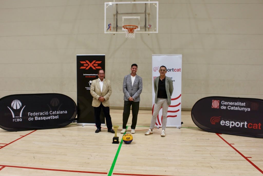 FCBQ's tweet photo. Un nou projecte pioner de tecnificació impulsarà el 3x3 a Catalunya

#3x3basquet🏀 El Centre de Tecnificació Multiesportiu d'Esplugues de Llobregat adequarà dues pistes exteriors

➡️ https://t.co/ylQUDSYVdV https://t.co/rBPhL9N8Lh
