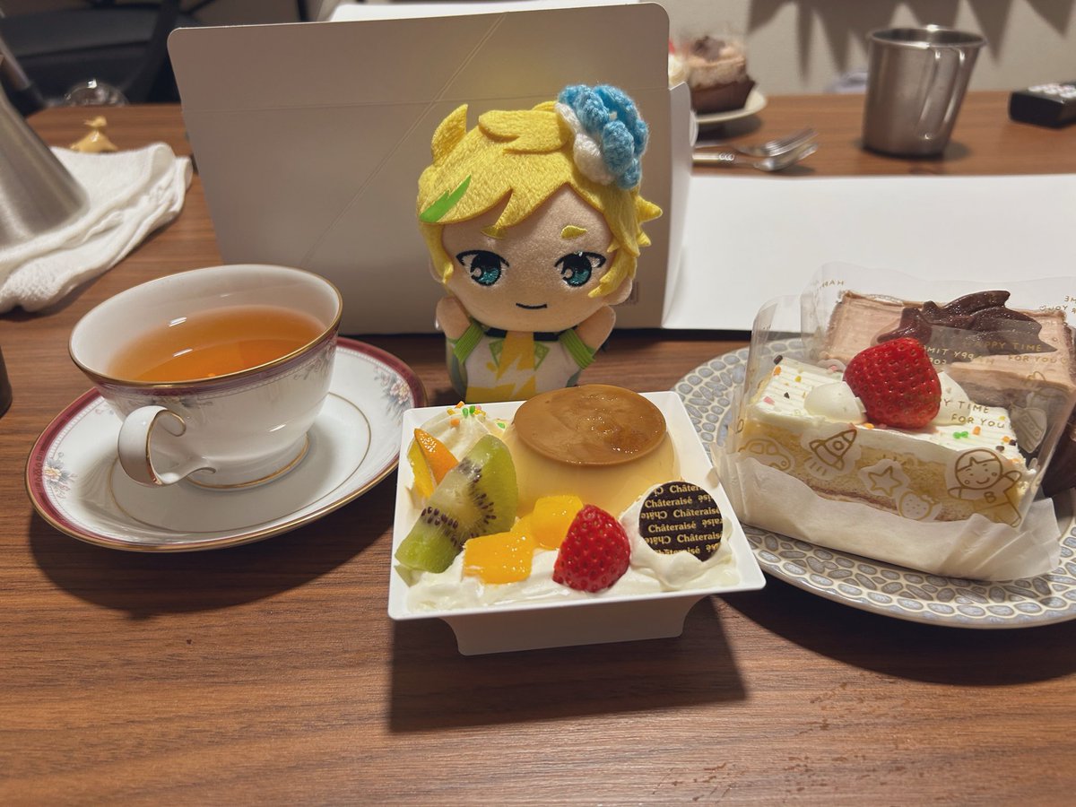 makaria2018's tweet photo. そら、誕生日おめでとう〜💕
流しそうめんパーティーとシャトレーゼ豪遊笑 https://t.co/bMSc0qC0UP