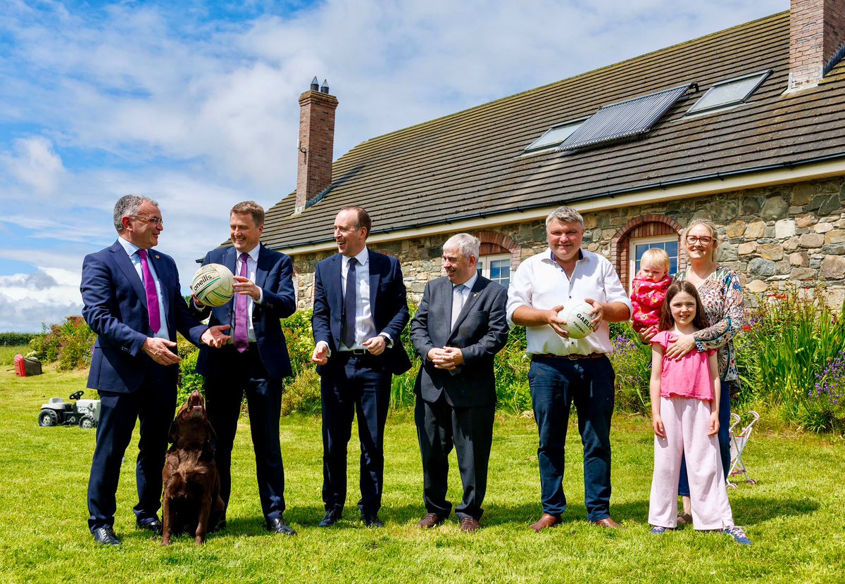 DeptHousingIRL's tweet photo. Govt approves new rural housing policy direction, allowing draft Sustainable Rural &amp; Gaeltacht Housing NPS to move to environmental assessment.

They will replace the 2005 guidelines with consistent national approach to address planning inconsistencies.

https://t.co/XucpFuQquk https://t.co/kRQ5ihqJma