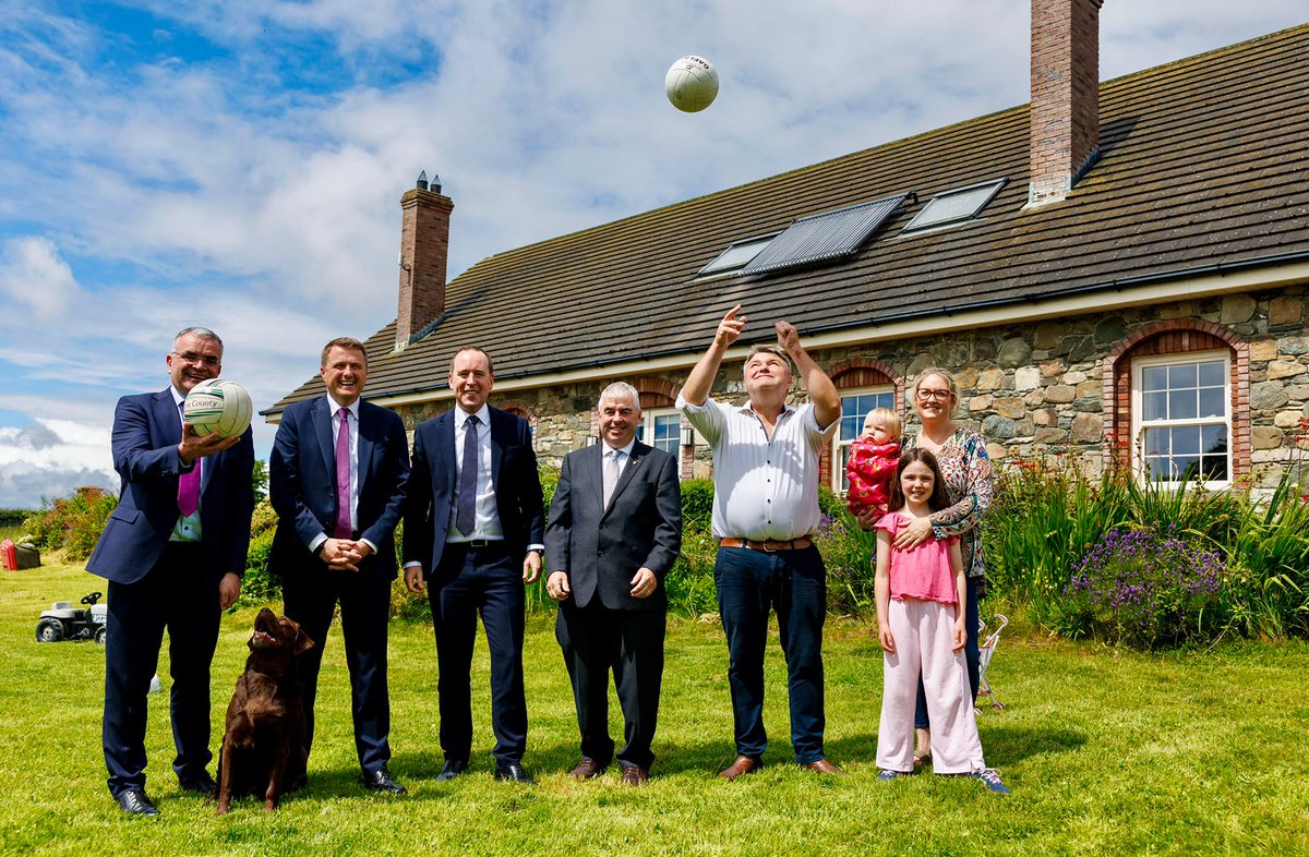 DeptHousingIRL's tweet photo. Govt approves new rural housing policy direction, allowing draft Sustainable Rural &amp; Gaeltacht Housing NPS to move to environmental assessment.

They will replace the 2005 guidelines with consistent national approach to address planning inconsistencies.

https://t.co/XucpFuQquk https://t.co/kRQ5ihqJma
