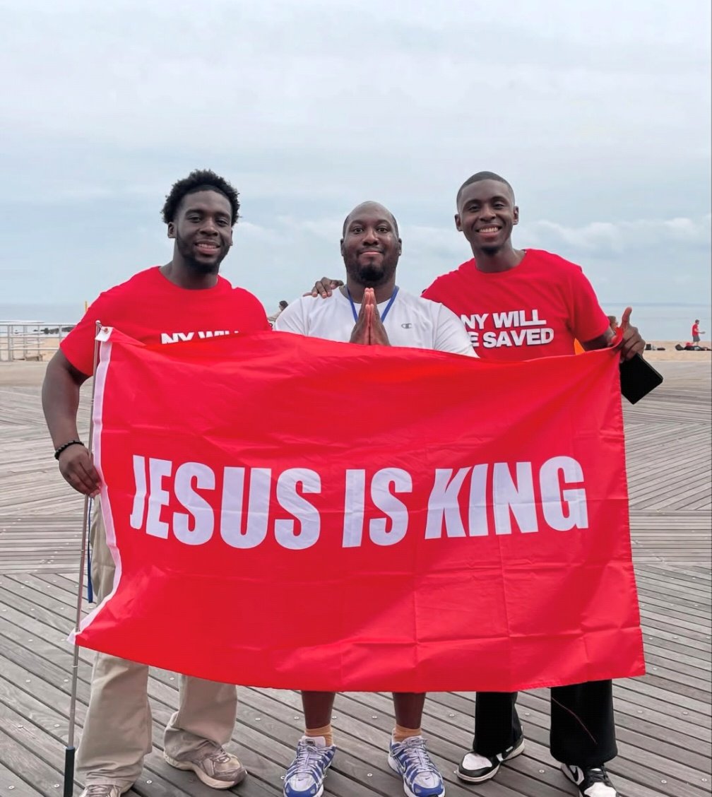 Gyata_Ba_'s tweet photo. Jesus is King. Glory Hallelujah 🤚 🙏 https://t.co/XZwjyWn8pO