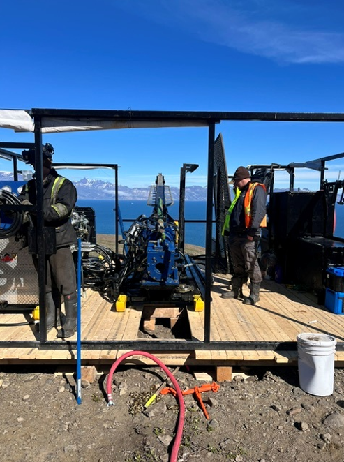 80milePLC's tweet photo. ⛏️ Drilling has commenced at #80M's Disko-Nuussuaq project in Greenland. Two drill rigs are now operating on site, initially targeting high-priority zones at Qullissat, on Disko Island. Up to 9,000m of drilling planned during the 2026 field season ➡️ https://t.co/msi42nAl2b https://t.co/lHeicukqlV