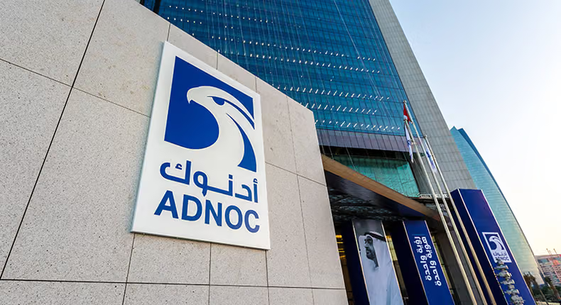 BusInsiderSSA's tweet photo. Months after talks began, UAE🇦🇪 oil giant ADNOC nears $1 billion takeover of Shell's South African🇿🇦 business

Abu Dhabi National Oil Co. ADNOC is nearing a deal to acquire British energy giant Shell Plc's South African🇿🇦 fuel retail business for about $1 billion, a transaction that would give the UAE🇦🇪 state-owned company a significant foothold in Africa's largest fuel market, Bloomberg reported.