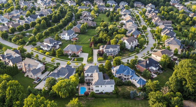 ChrisRealty's tweet photo. #ForBuyers #ForSellers #Foreclosures #HomePrices #MortgageRates The Housing Market Is Stronger Than You Think https://t.co/PeeG0l1Ri8 https://t.co/1FozmiQdL6