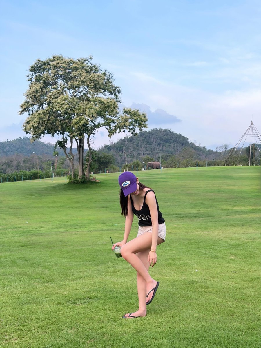 ForSnack31's tweet photo. " สวัสดีเดือนกรกฎาคมคั้บน้องแน็ก "
ขอให้เป็นเดือนที่มีแต่เรื่องราวดีๆ ขอให้เติบโตจากความสุขและรอยยิ้ม เติบโตขึ้นอย่างแข็งแกร่ง ไม่ต้องทุกข์เพราะเรื่องอะไรอีก และสุดท้ายนี้ขอให้เป็นเดือนกรกฎาคม ที่สมหวังในทุกๆเรื่องนะ🫶🏻💜
BE BRIGHT WITH SNACK 01
#สแน็กอัจฉรีย์ #SnackAjcharee ꔛ♡ https://t.co/cGKQHYjp63