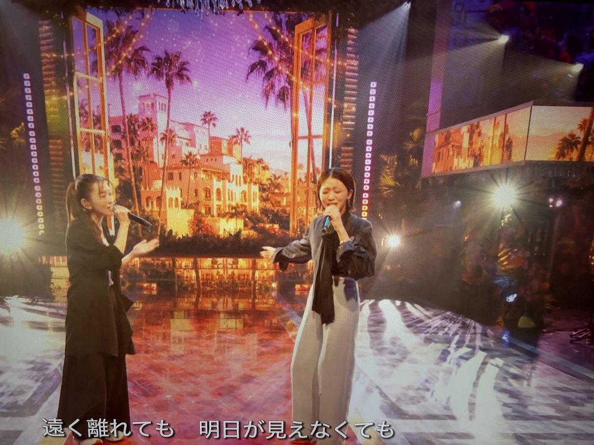 sunkasunto's tweet photo. 今日はフジテレビ系の音楽特番「2026 FNS歌謡祭 夏」を見ています。19時31分ぐらいに元宝塚星組トップスター礼真琴さんが島袋寛子さんとコラボで歌ったよ。 https://t.co/zDvGVO5BRQ