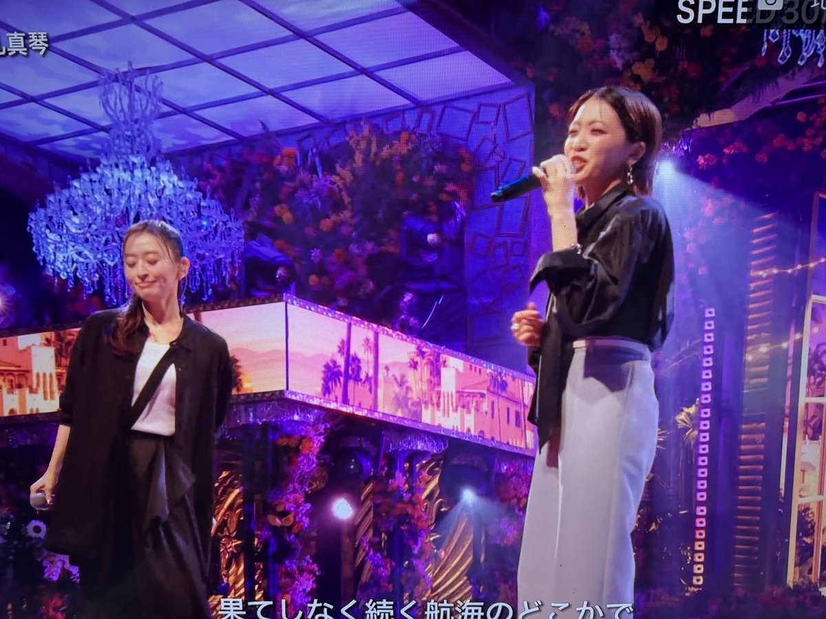sunkasunto's tweet photo. 今日はフジテレビ系の音楽特番「2026 FNS歌謡祭 夏」を見ています。19時31分ぐらいに元宝塚星組トップスター礼真琴さんが島袋寛子さんとコラボで歌ったよ。 https://t.co/zDvGVO5BRQ
