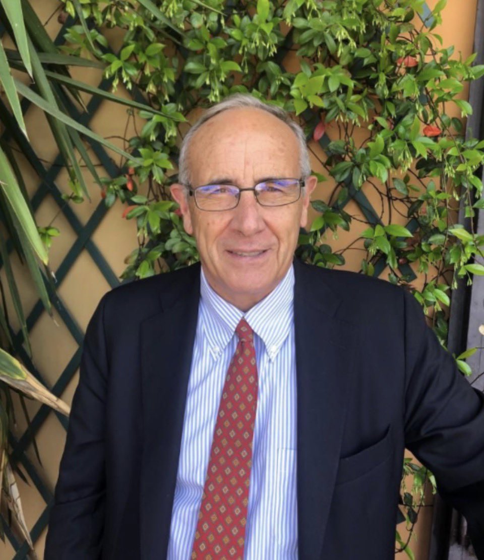 avila92796's tweet photo. Massimo Franco rappresenta l’essenza del giornalismo, non semplicemente il giornalista.
"Se la sinistra vince ed elegge il Presidente della Repubblica è "alto profilo istituzionale". Se ci prova il centrodestra è "pericolo democratico". Due pesi e due misure che hanno stancato." https://t.co/65HvsxnxqK