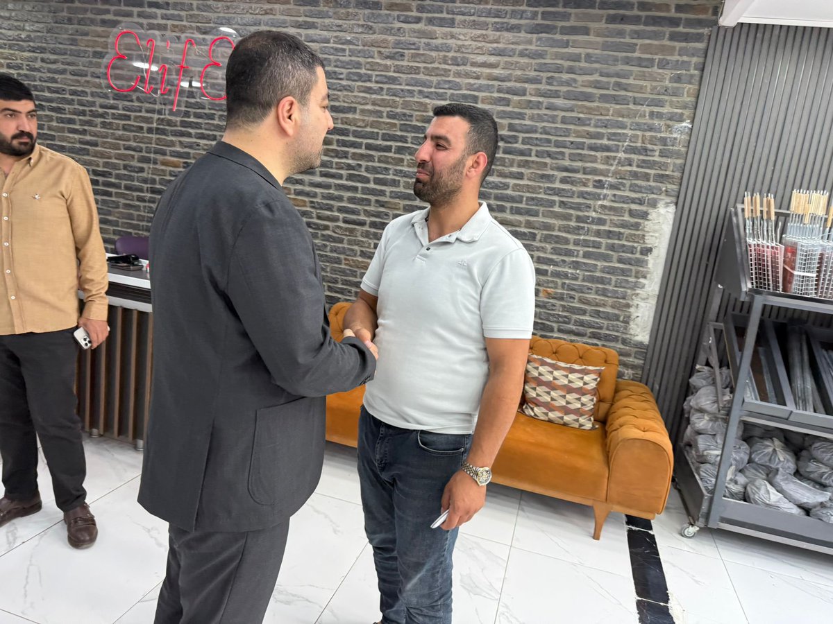 Karakopruak's tweet photo. Başkanımız Sayın Av. Orhan Çelik , Başkan Yardımcılarımızla birlikte Karaköprü esnafımızı ziyaret ettiler.
Her dükkânın kapısında gönül kapılarını araladık, hemşehrilerimizin talep ve önerilerini dinledik. Milletimizle kurduğumuz güçlü bağ, hizmet anlayışımıza yön vermeye devam ediyor.
Durmadan çalışıyor, Karaköprü’müz için sahada olmaya devam ediyoruz.

@RTErdogan @bybekirbozdag @abuyukgumus @hakanaksu058 @farukaytek @milhamigunbegi @avorhancelik